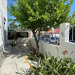 Casa Em De Caparica 펜션 차르네카